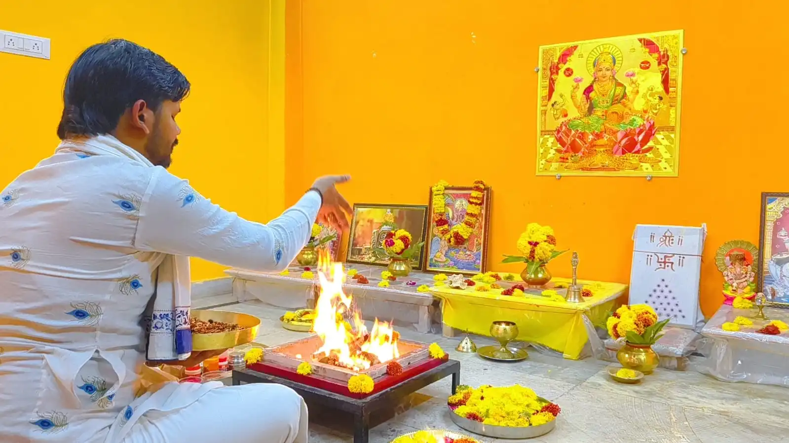 Lakshmi Puja Ceremony - Traditional Hindu Ritual